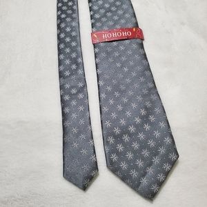 Men's Winter Holiday  snowflake neck tie